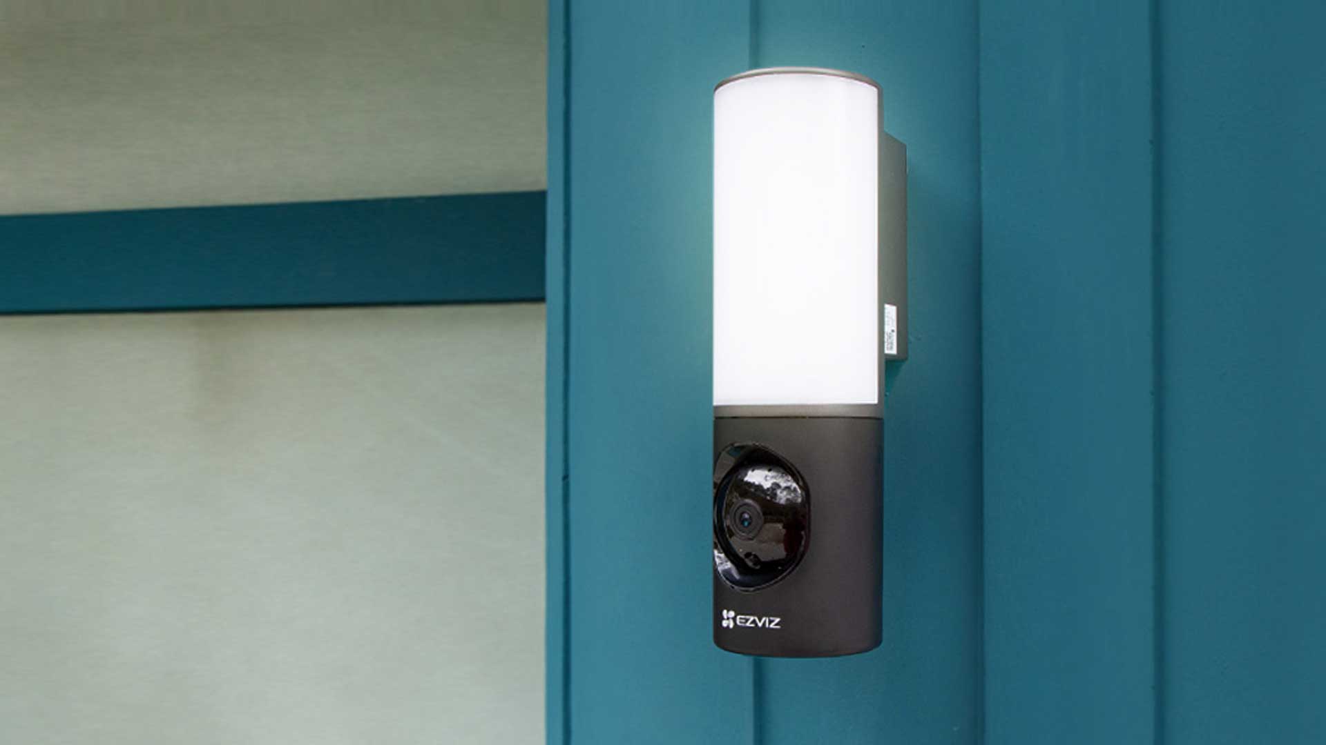 【價錢】2K 智能壁燈 IP Cam、螢石 EZVIZ LC3 香港售價＄740