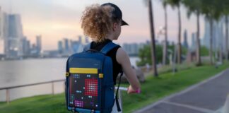 95 折新品預購 Divoom Backpack S 發光像素學童雙肩包