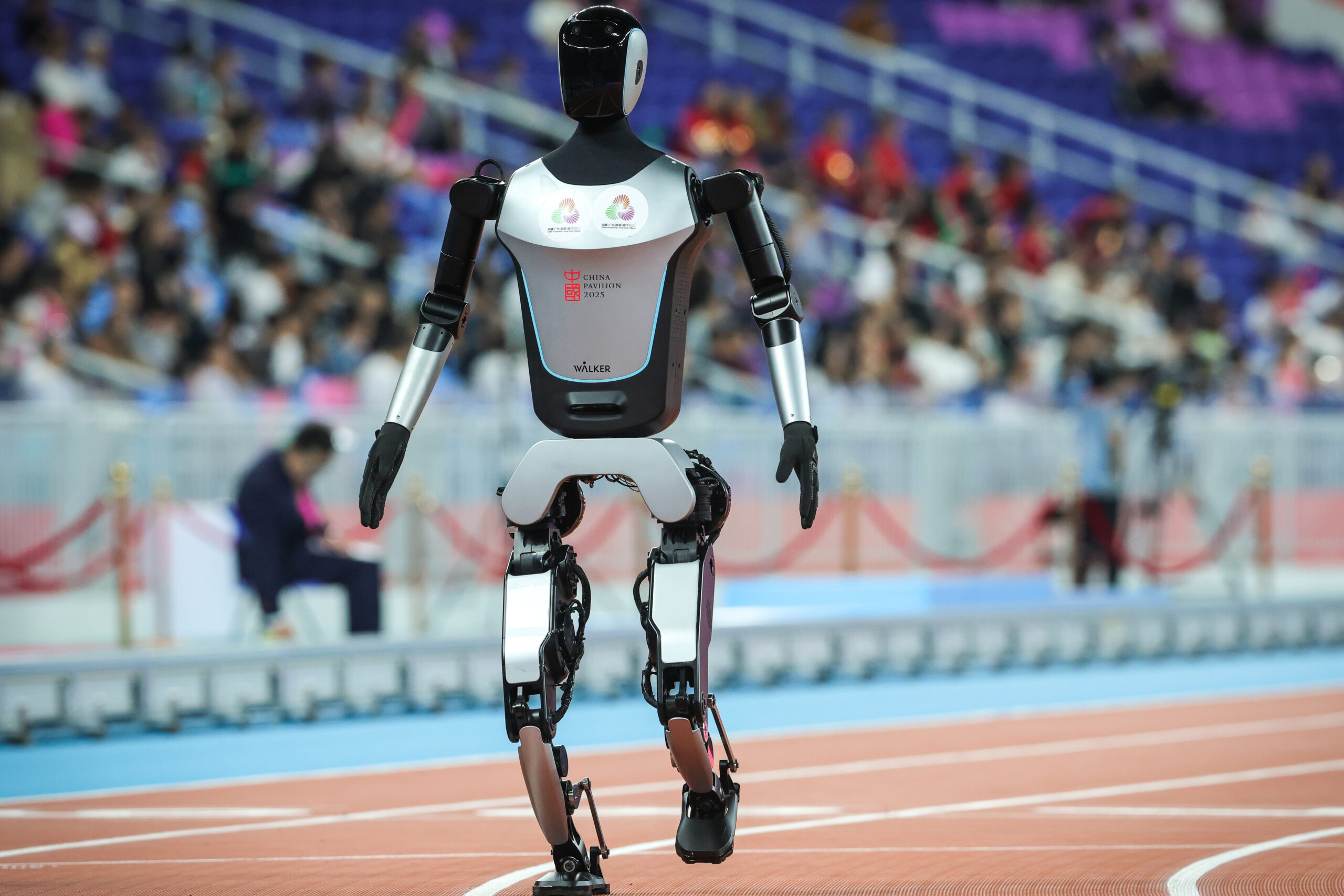 中國發出警告：一個人形機械人泡沫正在形成