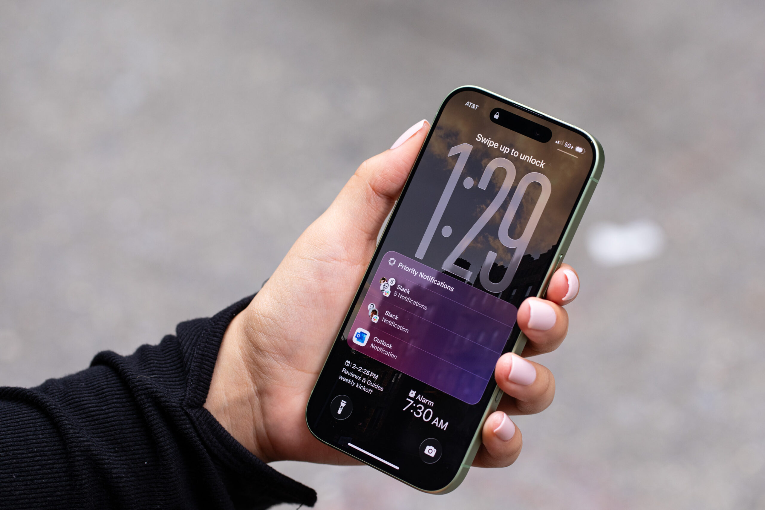 iOS 26.2 上線 具備 Liquid Glass、AirDrop 及 Apple Music 更新