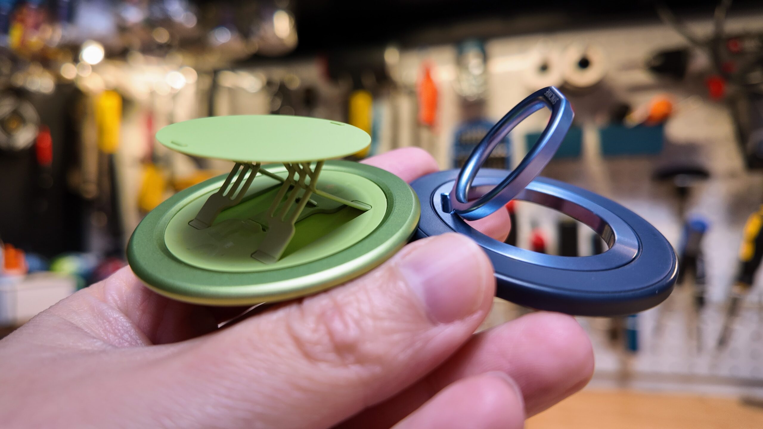 哇，這個新的手機握把真是我的新寵