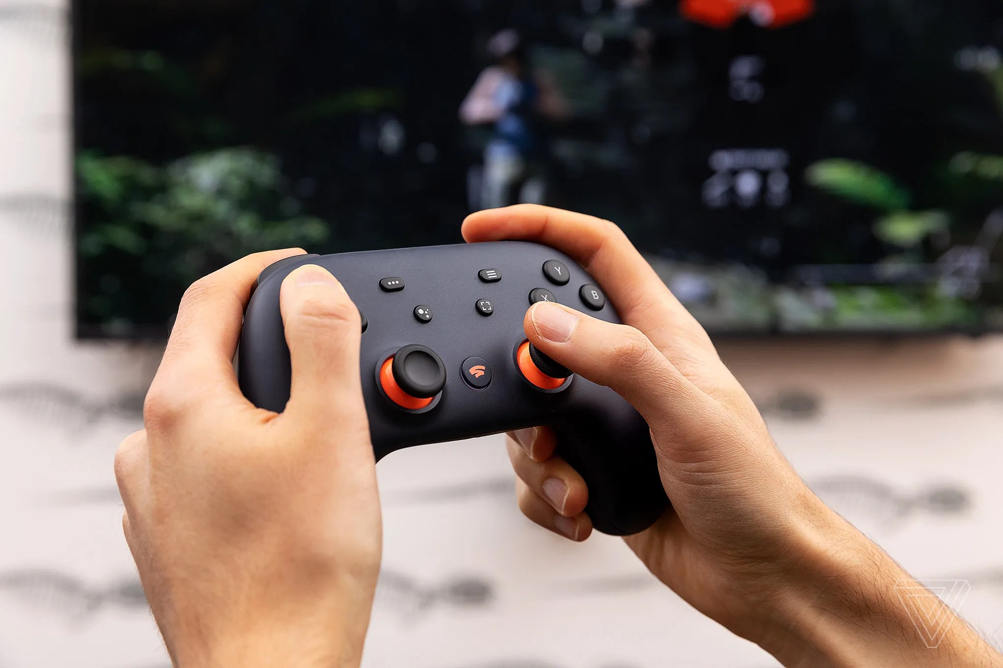 還記得 Google Stadia 嗎？Steam 終於讓它的遊戲控制器變得值得拯救