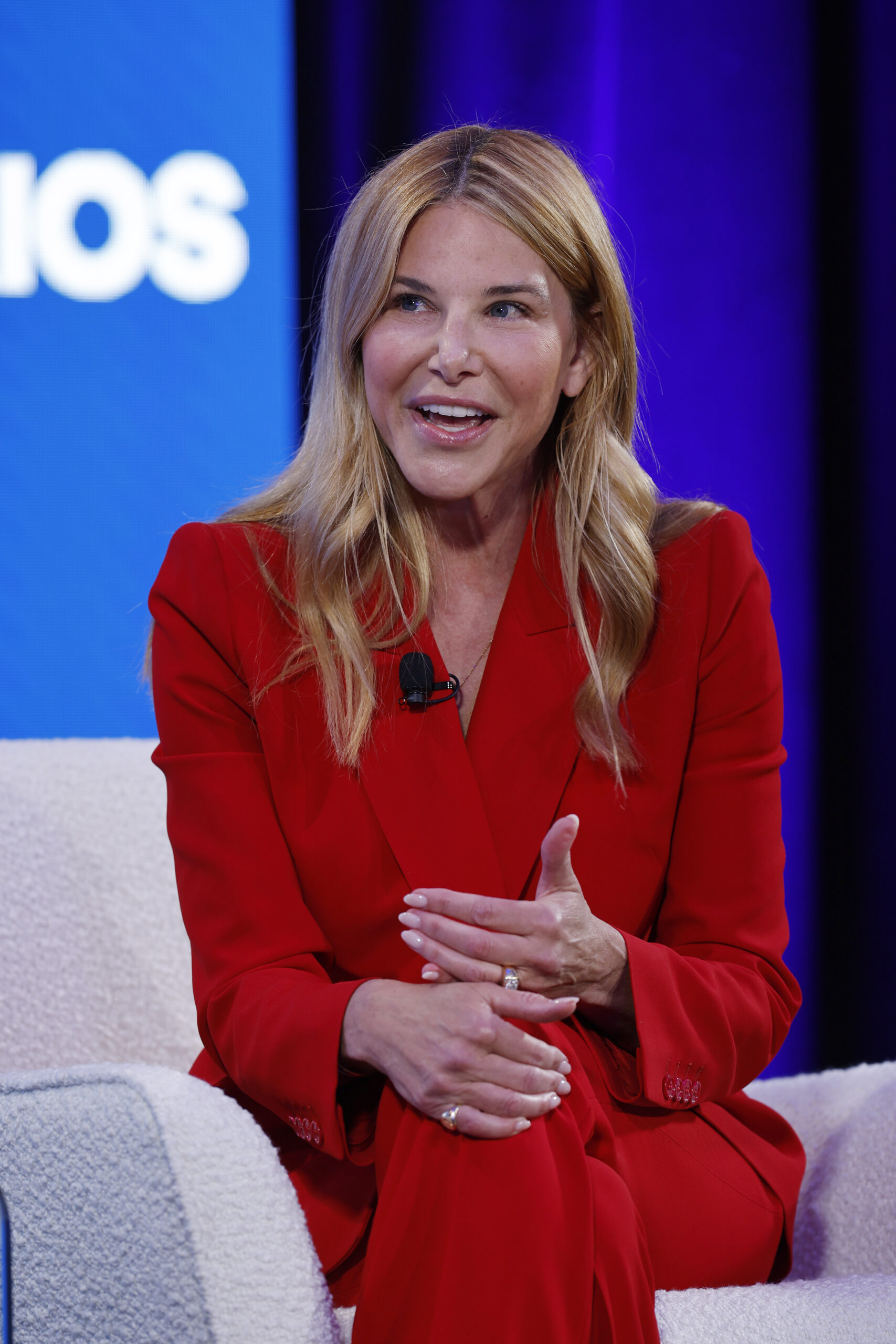 OpenAI 聘請 Slack 的 CEO 擔任首席營收官 OpenAI 聘請 Slack 的 CEO 擔任首席營收官