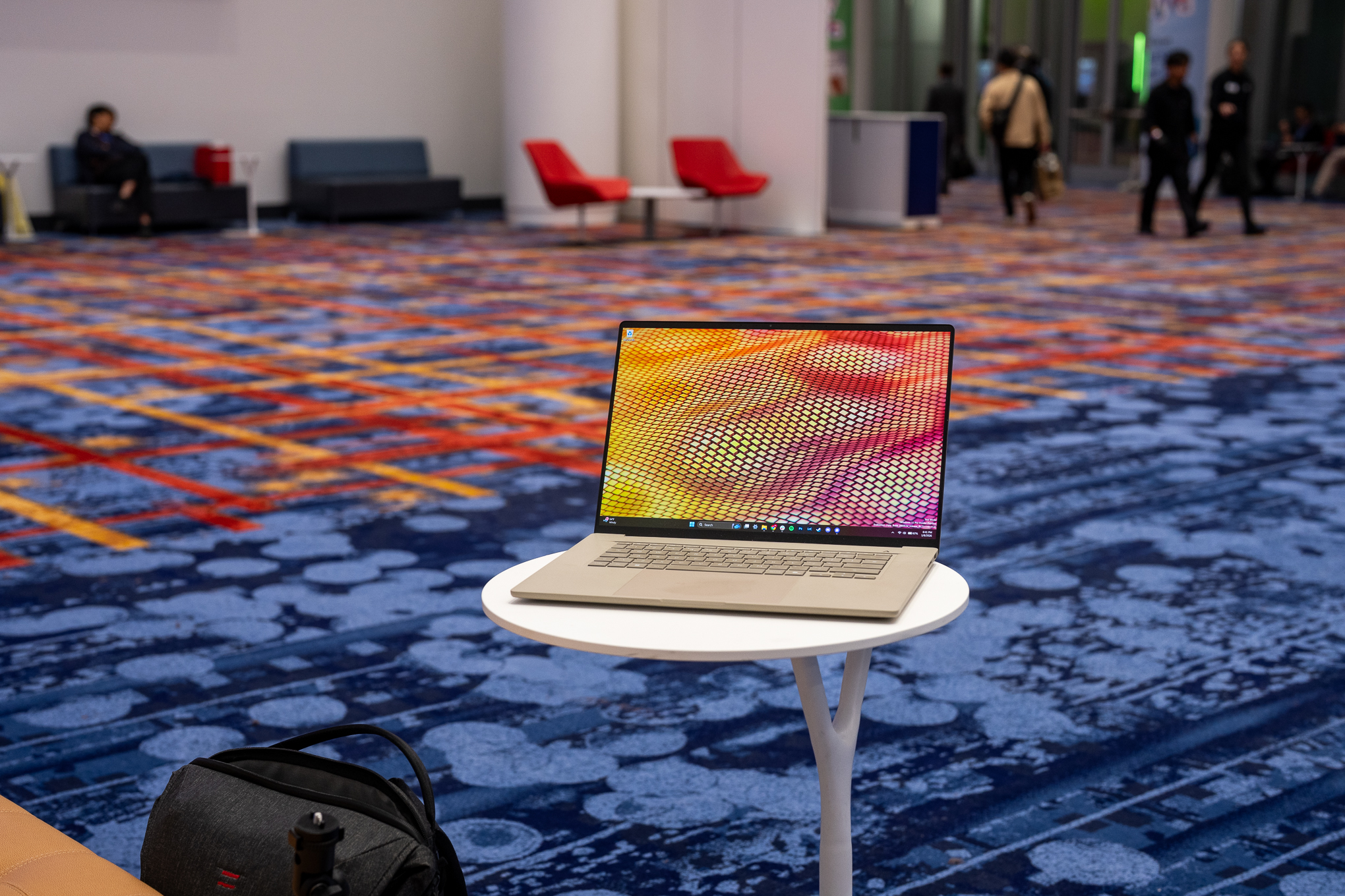 拉斯維加斯的恐懼與博客寫作以及預發布筆記本電腦測試