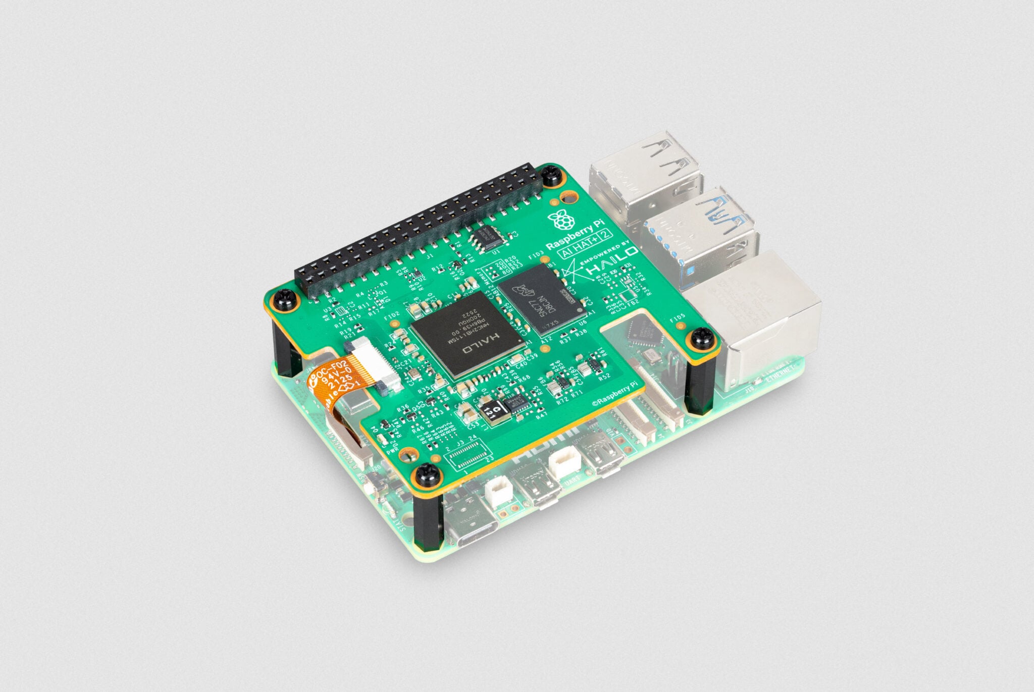 Raspberry Pi 新增的擴充板具備 8GB RAM 用於運行生成式 AI 模型