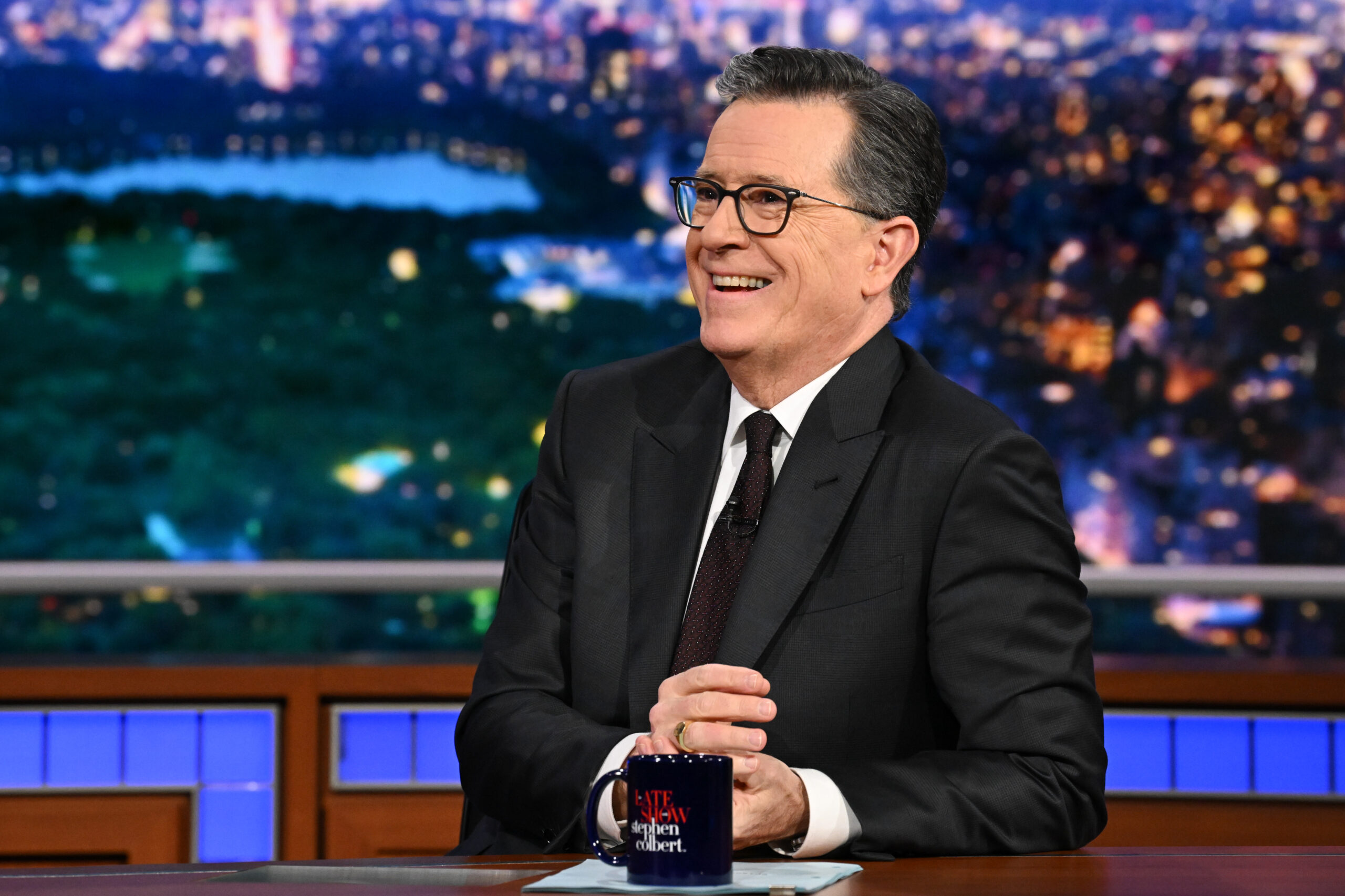 Stephen Colbert 指出 CBS 禁止他播出這段 James Talarico 的訪問
