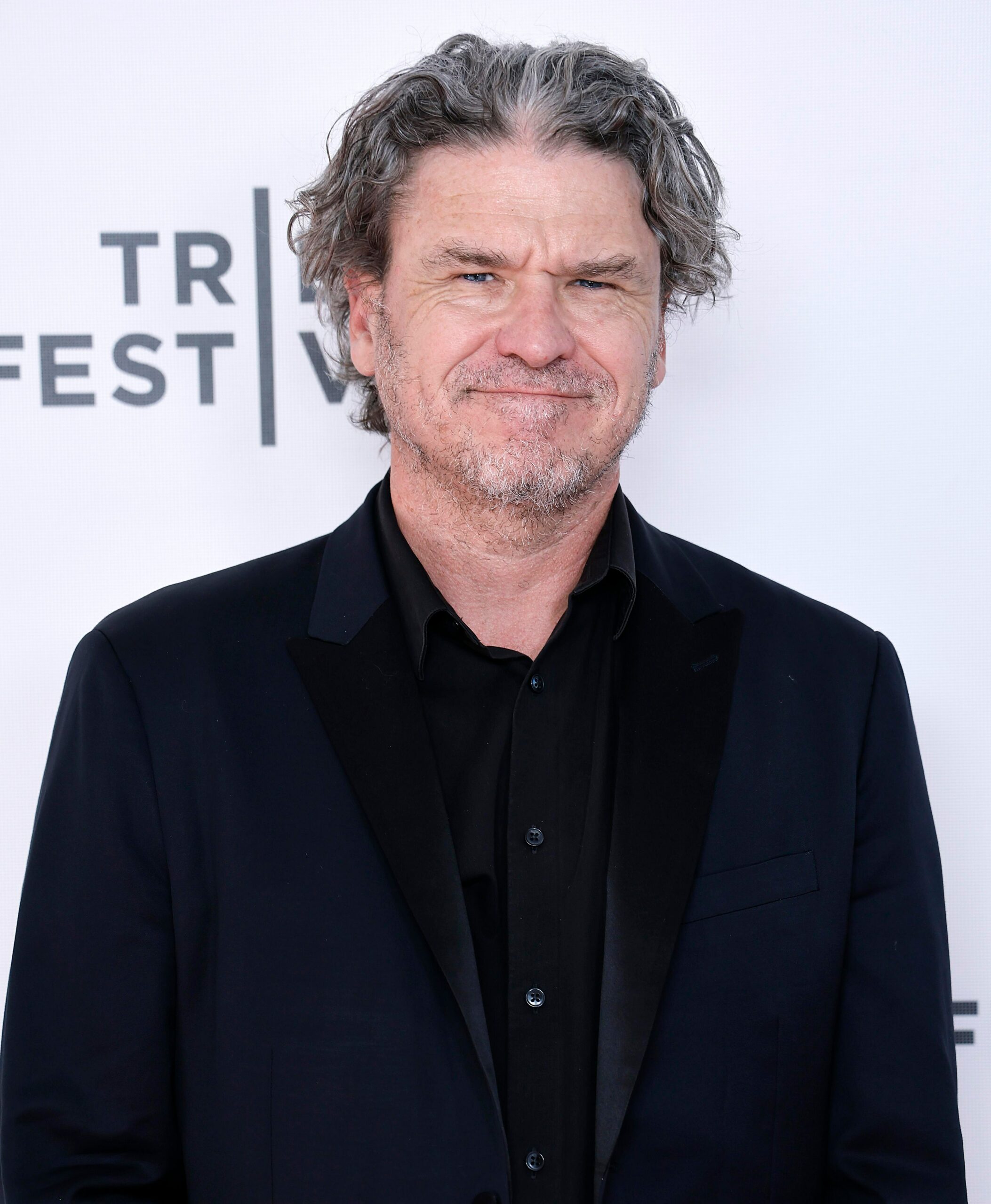 Dave Eggers 指出 OpenAI 員工 ChatGPT 正在「壓制整整一代人」