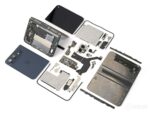 iFixit 透視 iPhone Duo 可能解釋了那些破損的螢幕和鉸鏈